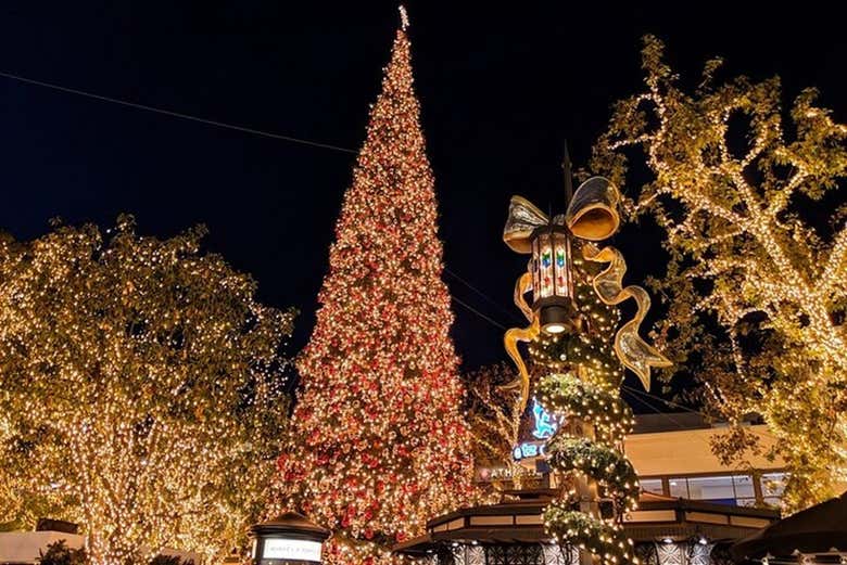 A árvore de Natal mais alta de Los Angeles
